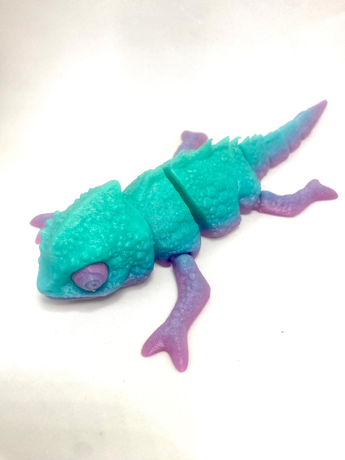 Camaleão Articulado 3D em Filamento Rainbow